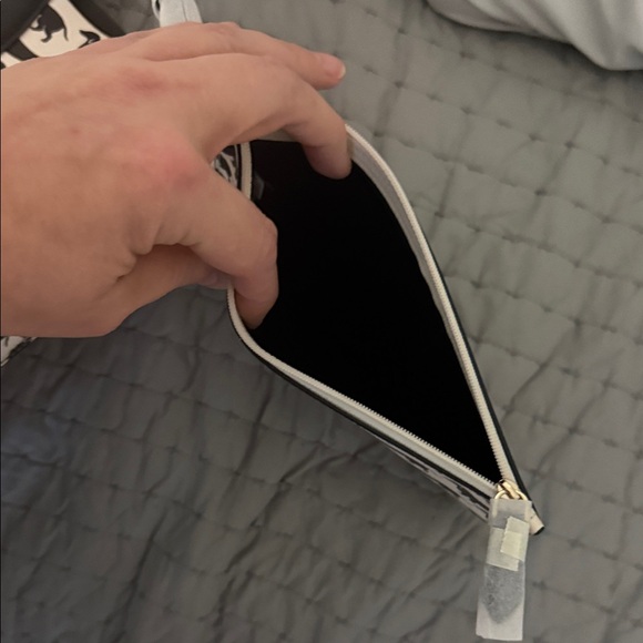 NWT Kate Spade reversible dachshund tote with detachable wristlet. - Picture 8 of 8